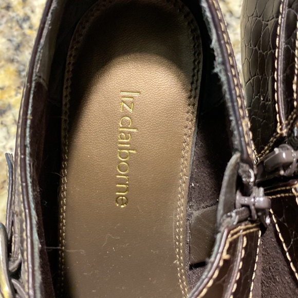 Liz Claiborne brown bootie  with buckle in size 6 1/2. - Picture 9 of 10